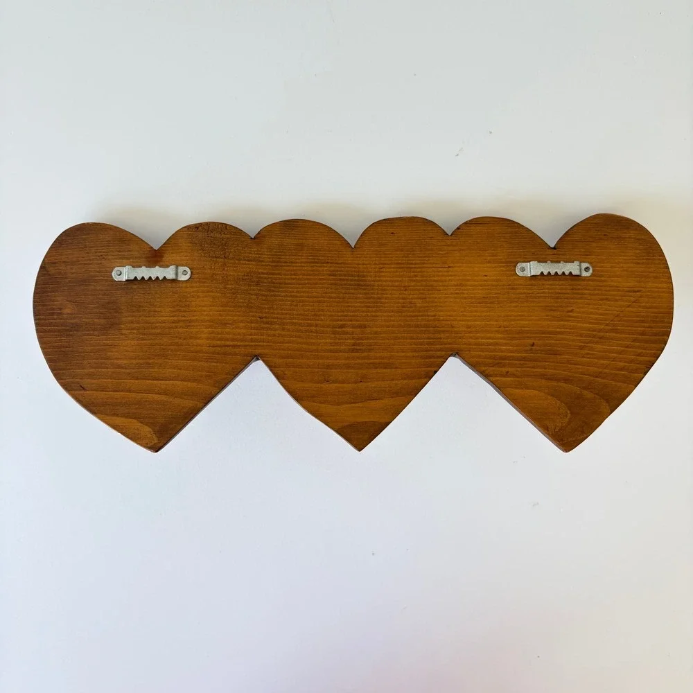 Vintage Wooden Triple Heart Wall Rack 3 Peg Hook Brown Rustic Nursery Entryway